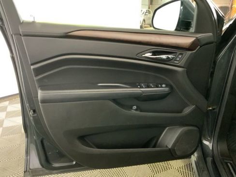 Used 2014 Cadillac SRX Luxury image 19