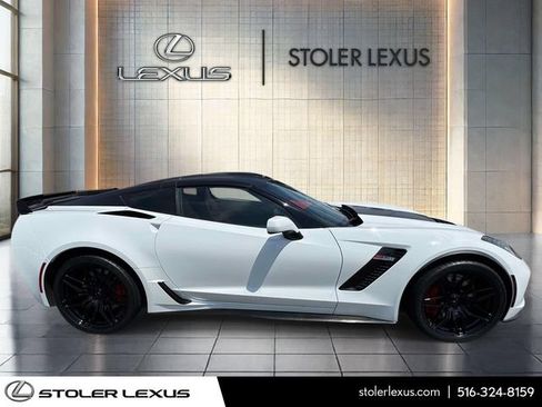 Used 2019 Chevrolet Corvette Z06 RWD image 4