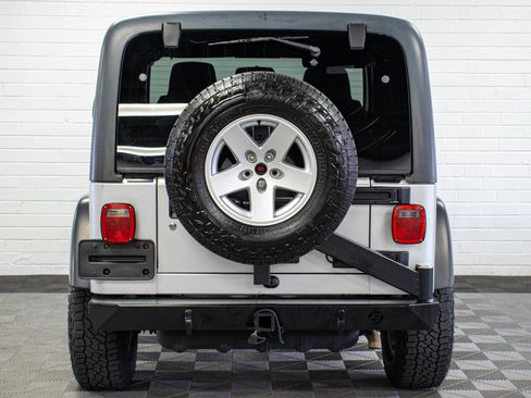 Used 2006 Jeep Wrangler Rubicon AWD/4WD image 4