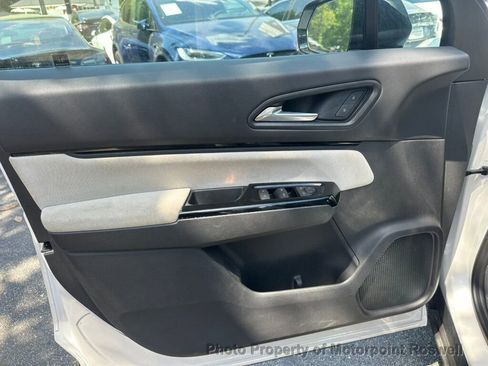 Used 2024 Honda Prologue EX image 10