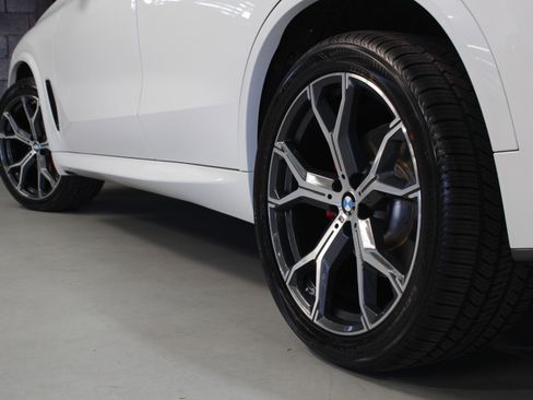 Used 2023 BMW X5 xDrive40i w/ M Sport Package AWD/4WD image 20