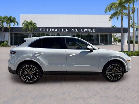 Used 2021 Porsche Cayenne AWD/4WD image 8