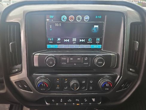 Used 2019 Chevrolet Silverado 2500 LT w/ LT Convenience Package image 18