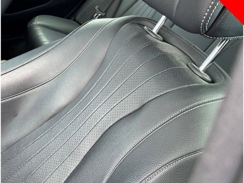 Used 2017 Mercedes-Benz E 300 4MATIC image 10