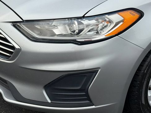 Used 2020 Ford Fusion SE FWD image 10
