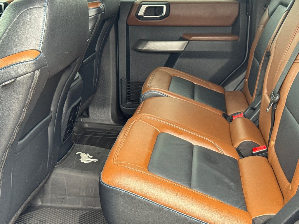 Used 2023 Ford Bronco Outer Banks w/ Sasquatch Package AWD/4WD image 22