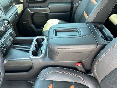 Used 2021 GMC Sierra 1500 AT4 w/ AT4 Premium Package AWD/4WD image 12