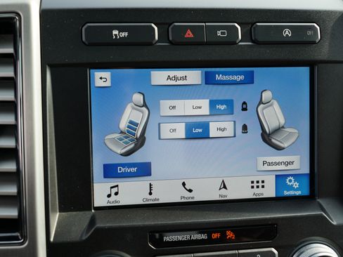 Used 2018 Ford F150 Platinum w/ Equipment Group 701A Luxury image 37