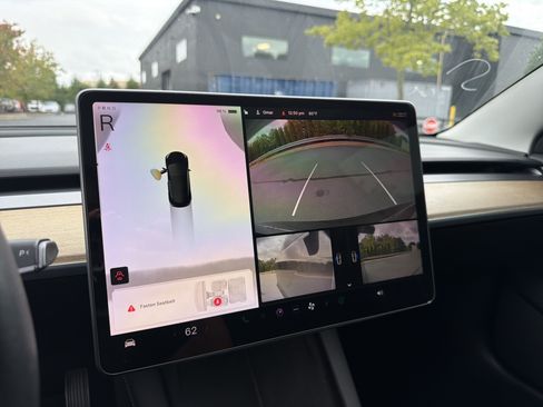 Used 2023 Tesla Model 3 Standard Range RWD image 20