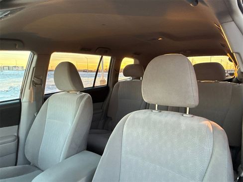 Used 2012 Toyota Highlander FWD image 20