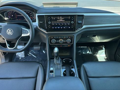 Certified 2023 Volkswagen Atlas SE w/ Panoramic Sunroof Package FWD image 26