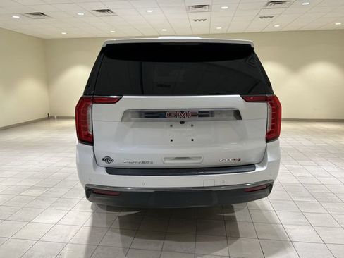 Used 2023 GMC Yukon XL AT4 AWD/4WD image 4