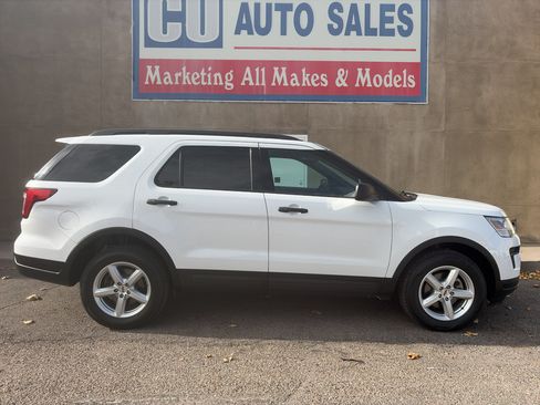 Used 2018 Ford Explorer 4WD image 4