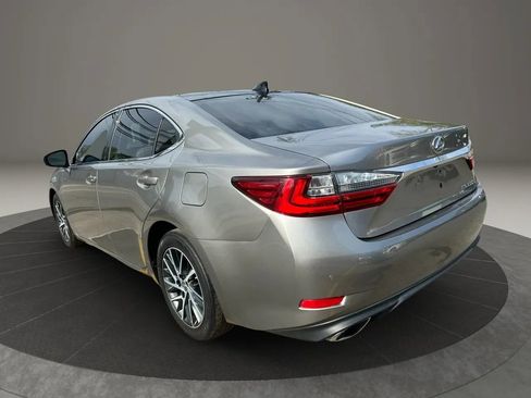 Used 2018 Lexus ES 350 w/ Luxury Package w/Wood Trim image 7