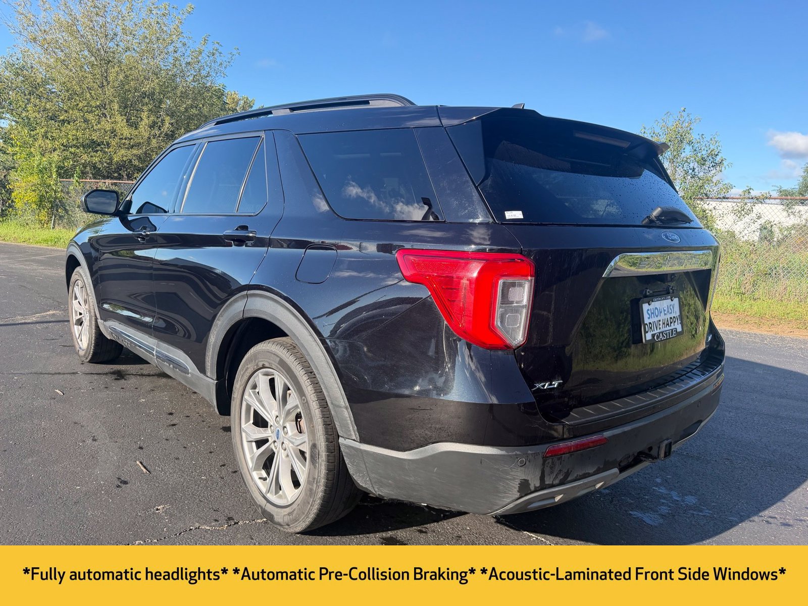 Used 2023 Ford Explorer XLT w/ Equipment Group 202A AWD/4WD image 10