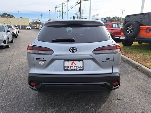 New 2026 Toyota Corolla Cross SE image 7