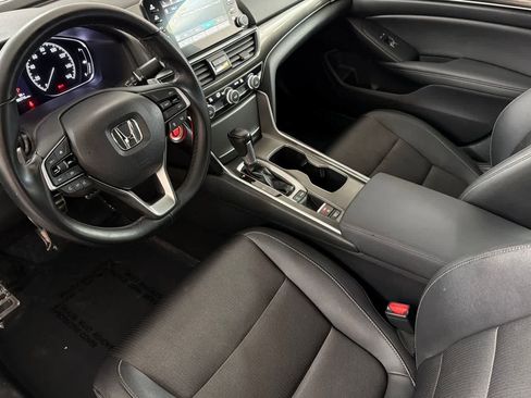 Used 2019 Honda Accord Sport image 11