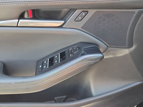 Used 2024 MAZDA MAZDA3 s FWD image 26