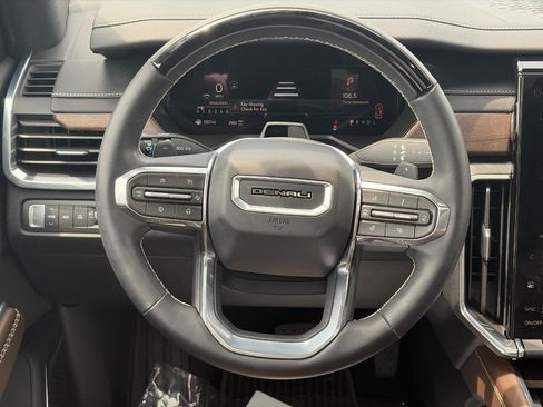 Used 2026 GMC Acadia Denali Ultimate AWD/4WD image 14