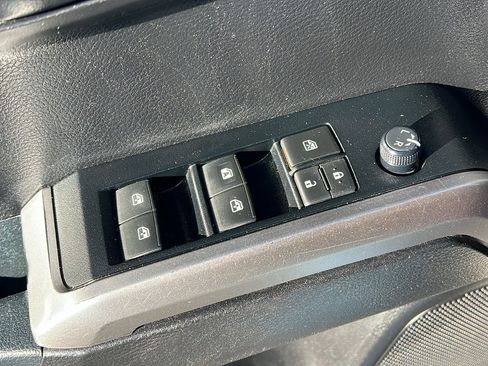 Used 2021 Toyota Tacoma SR5 image 21