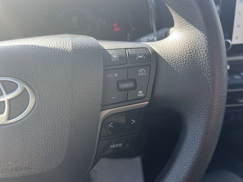 Used 2025 Toyota Camry LE image 20