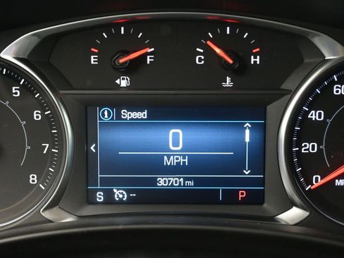 Used 2024 GMC Terrain SLE image 12