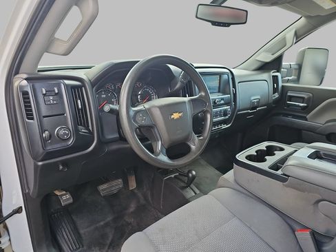 Used 2019 Chevrolet Silverado 2500 W/T AWD/4WD image 19