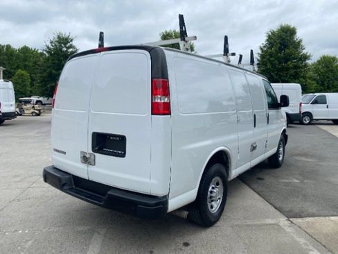 Used 2020 Chevrolet Express 2500 RWD 2500 Regular Wheelbase WT w/ Driver Convenience Package image 5