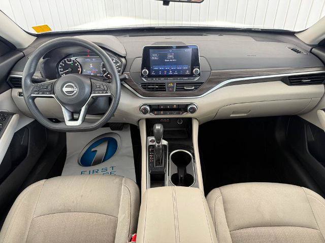 Used 2024 Nissan Altima 2.5 SV FWD image 4