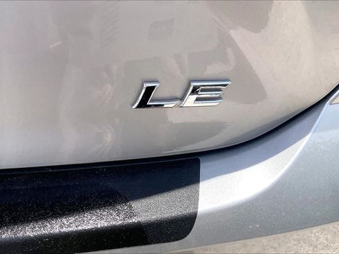 Used 2025 Toyota Camry LE w/ Convenience Package FWD image 10