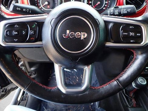 Used 2019 Jeep Wrangler Unlimited Rubicon image 12