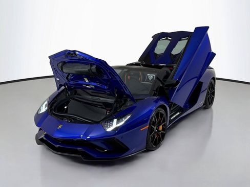 Used 2019 Lamborghini Aventador S AWD/4WD image 37