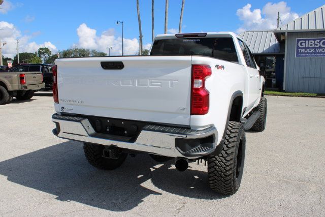 Used 2021 Chevrolet Silverado 2500 LT w/ Fleet Comfort Package AWD/4WD image 11