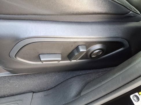 Used 2023 Jeep Grand Cherokee Limited w/ Luxury Tech Group II AWD/4WD image 11