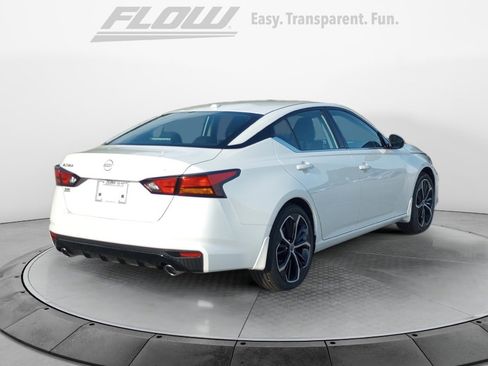 New 2025 Nissan Altima 2.5 SR image 6