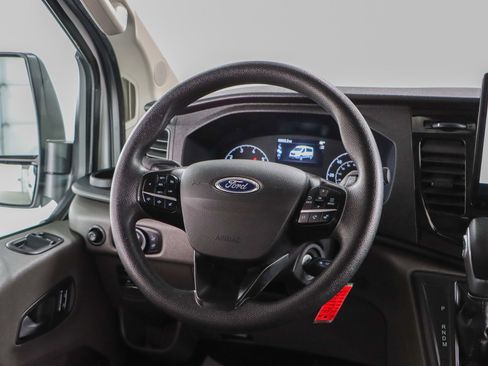 Used 2023 Ford Transit 350 XLT image 13