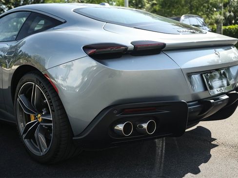 Certified 2021 Ferrari Roma image 14