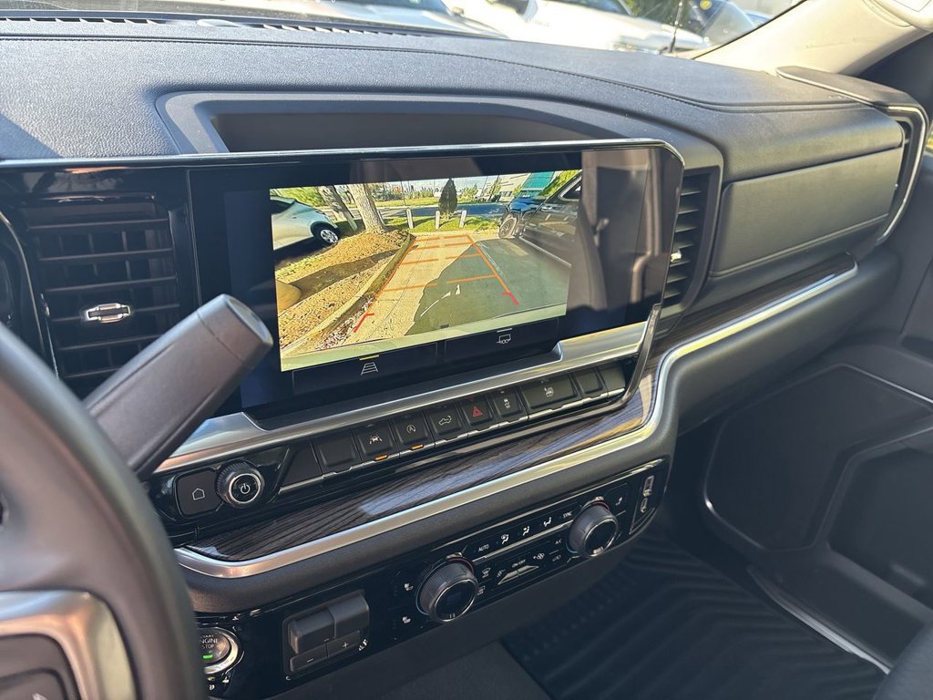 Certified 2026 Chevrolet Silverado 1500 RST AWD/4WD image 19