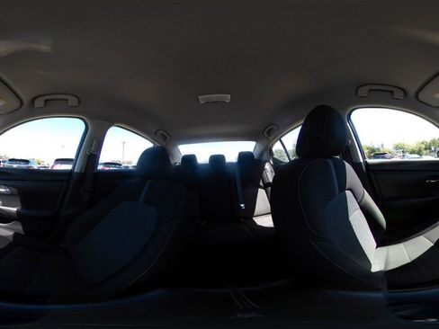 Used 2025 Nissan Sentra SV FWD image 40