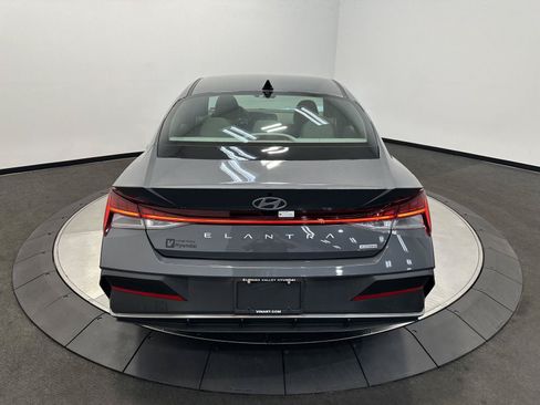 Certified 2025 Hyundai Elantra Hybrid FWD image 6