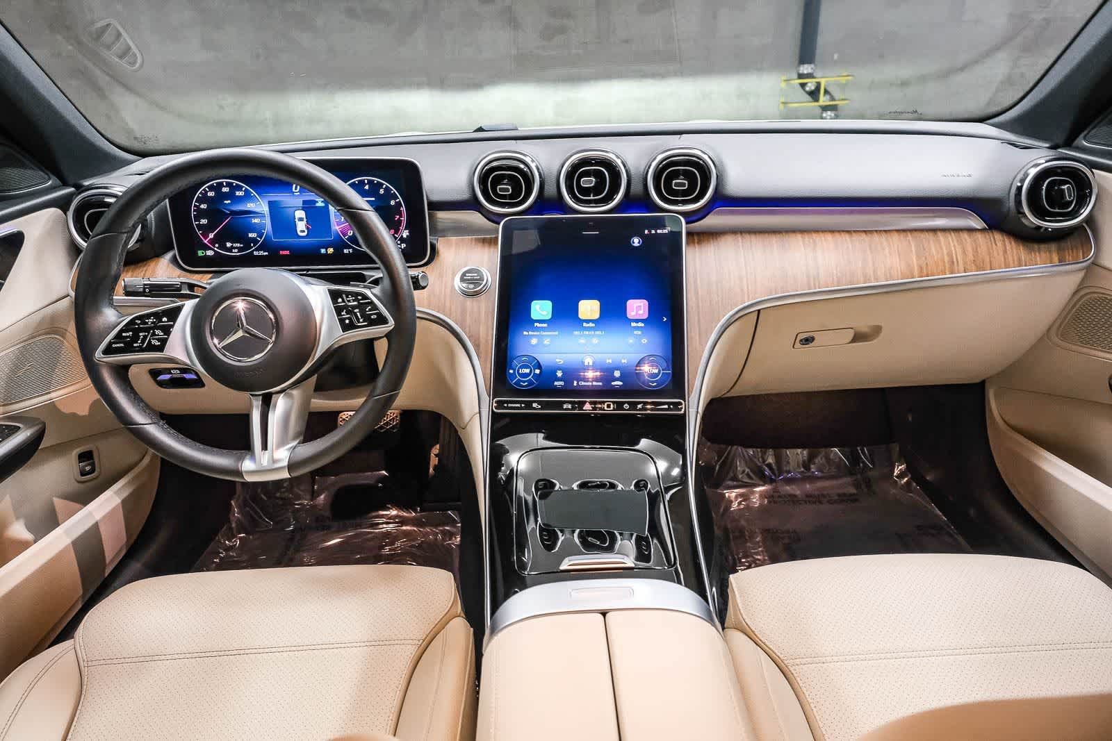 Used 2025 Mercedes-Benz C 300 4MATIC Sedan image 15