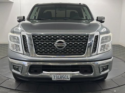 Used 2018 Nissan Titan SV RWD image 6
