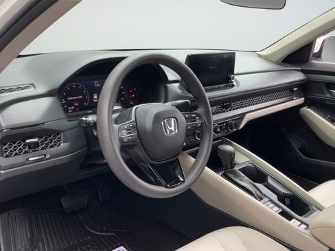 Used 2023 Honda Accord LX image 24