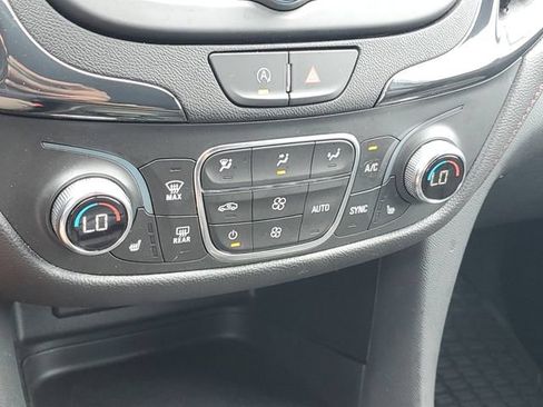 Certified 2024 Chevrolet Equinox RS AWD/4WD image 28