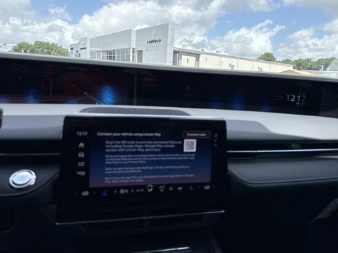 New 2026 Lincoln Nautilus Premier w/ Equipment Group 102A AWD/4WD image 23