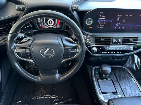 Used 2022 Lexus LS 500 w/ Cold Weather Package (CK) RWD image 14