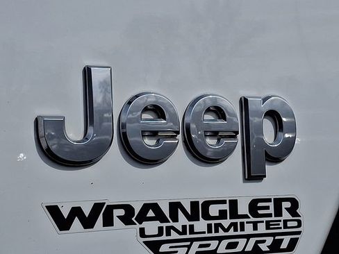 Used 2019 Jeep Wrangler Unlimited Sport S image 29