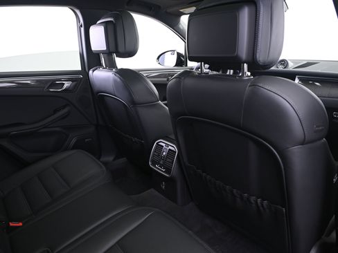 Used 2023 Porsche Macan GTS image 17