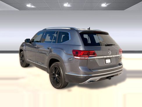 Used 2019 Volkswagen Atlas SEL Premium image 3