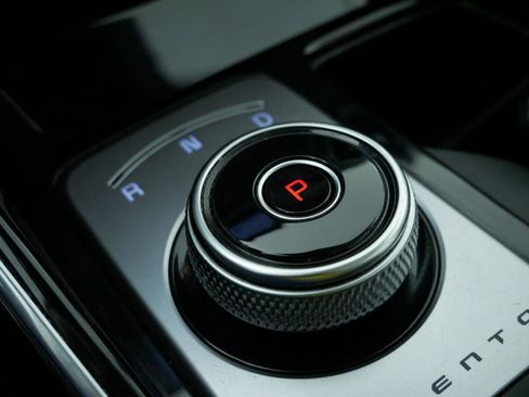 Certified 2023 Kia Sorento SX Prestige image 29